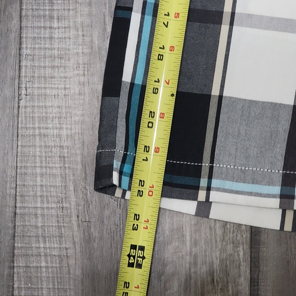 Vans Skateboard Plaid Shorts - Picture 4 of 10